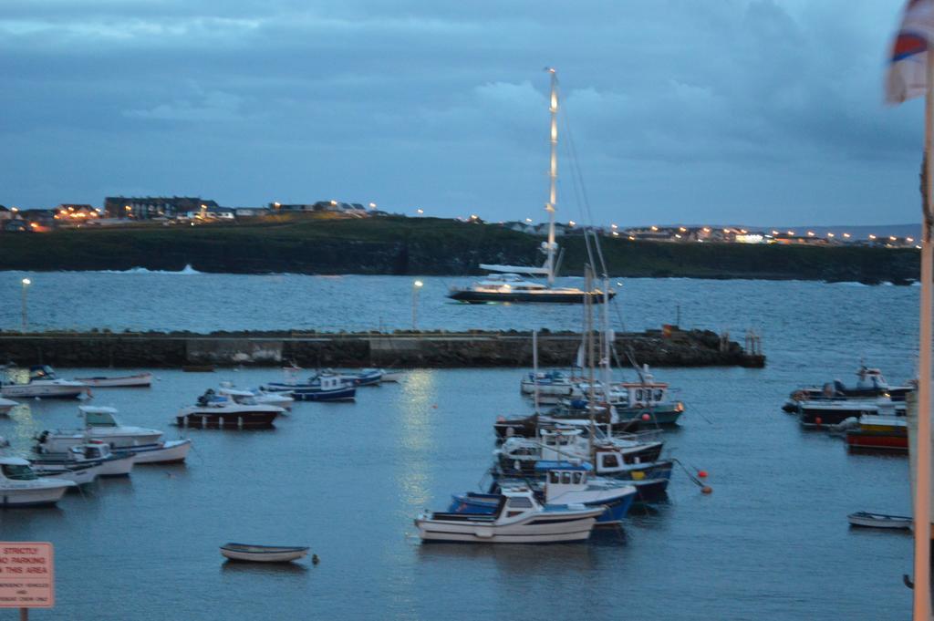 Pier39Portrush Adult Only Bed & Breakfast Екстериор снимка
