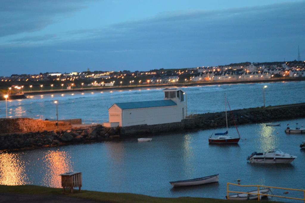 Pier39Portrush Adult Only Bed & Breakfast Екстериор снимка